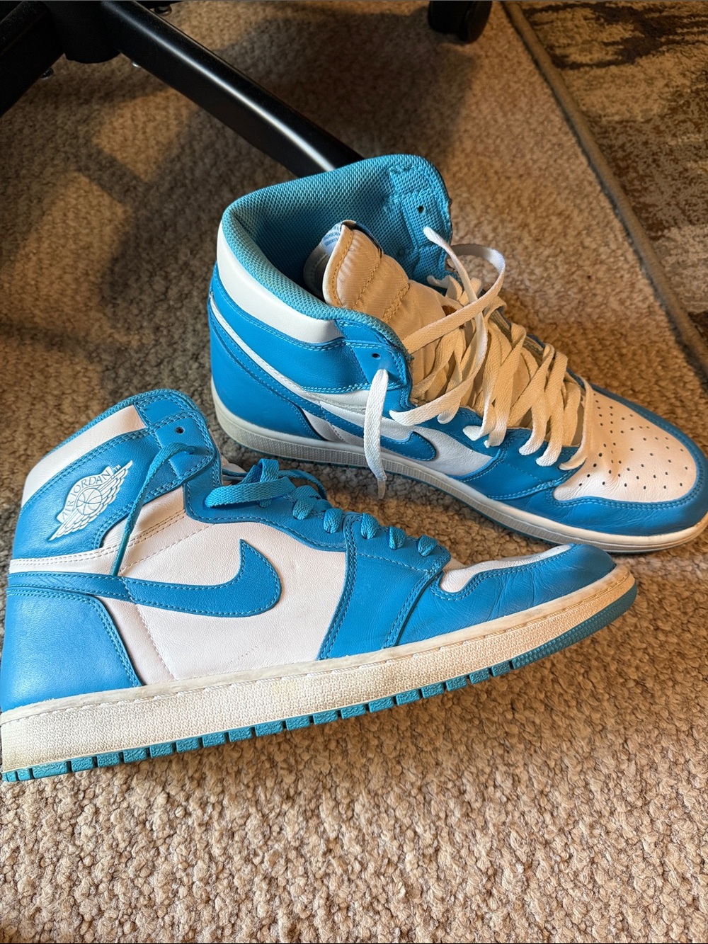 Nike Men’s High-Top Sneakers - White & Blue